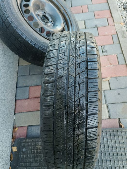 Koła zimowe opony 185/65/R15 Opel Corsa E i inne z czujnikami