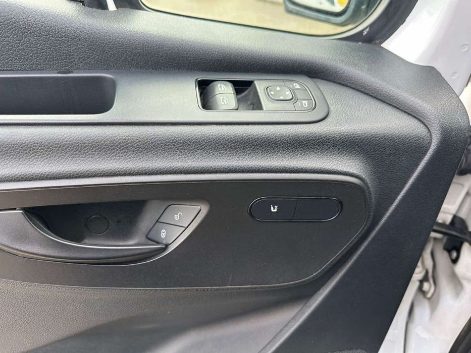 Mersedes-benz sprinter 319