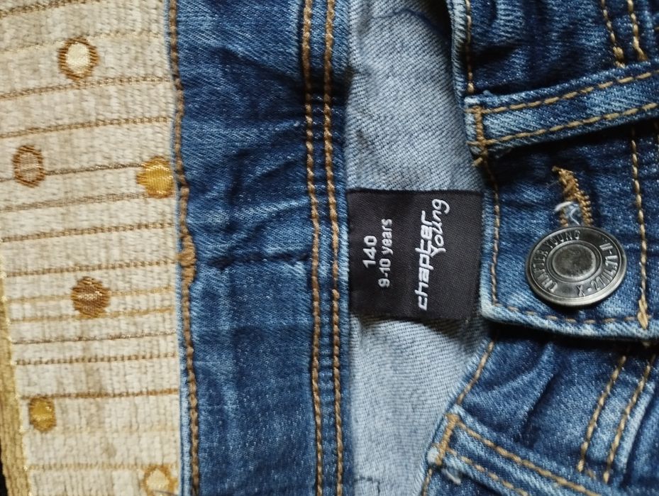 Джинсы  на худенького мальчика 140 ( 9-10 лет)