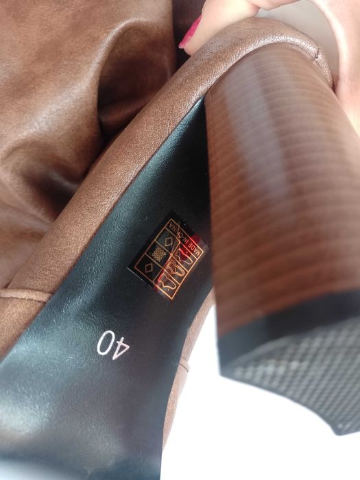 (39/40) Brązowe Kozaki za kolano muszkieterki wieczorowe, Nowe