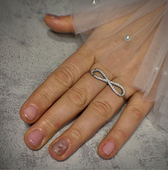 manicure i pedicure hybrydowy