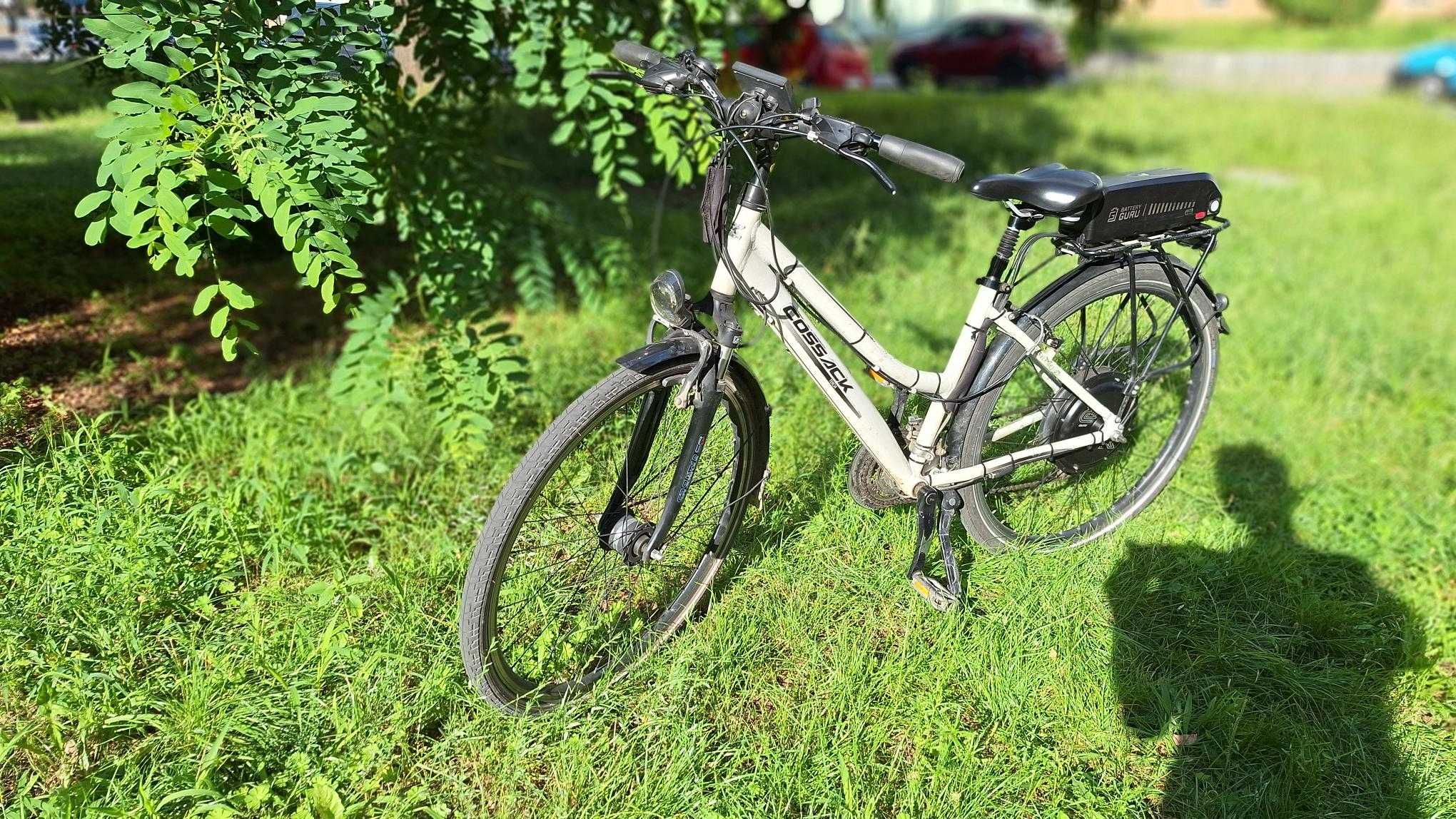 Rower trekkingowy elektryczny damski Cossack Bateria 17,5Ah 48V ,1000W
