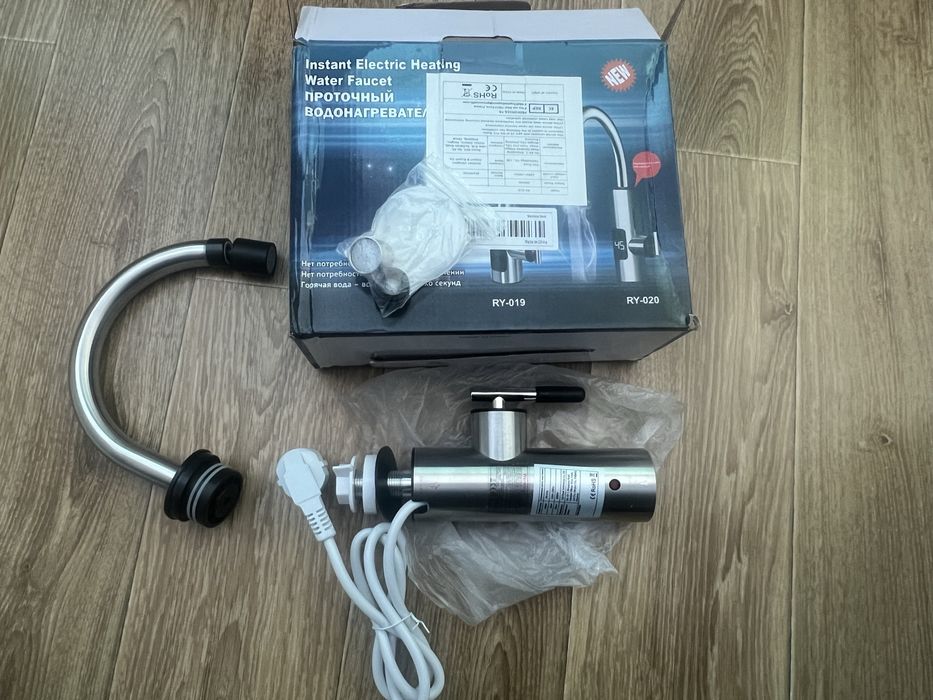 Кухонний Проточний водонаргівач змішувач