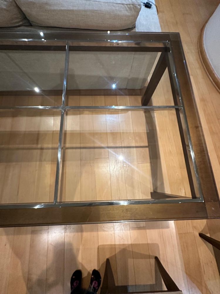 Mesa de jantar + 6 cadeiras (os cadeiroes não estão para venda)