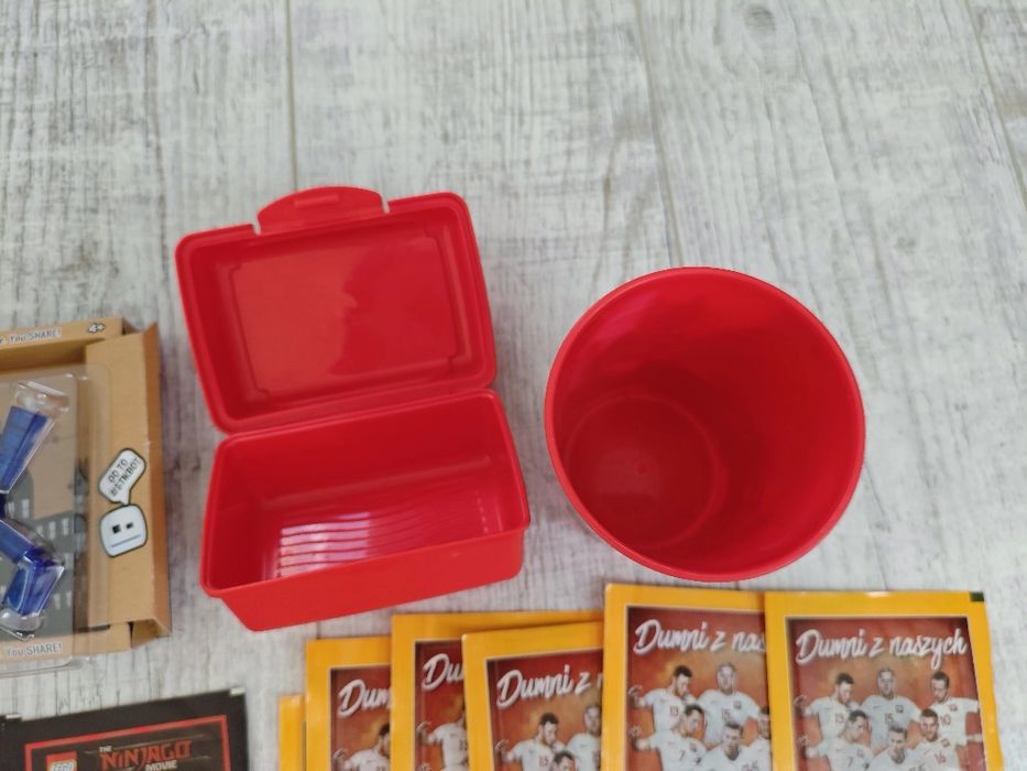 Zestaw dla chłopca kubek zawieszki naklejki piłkarze