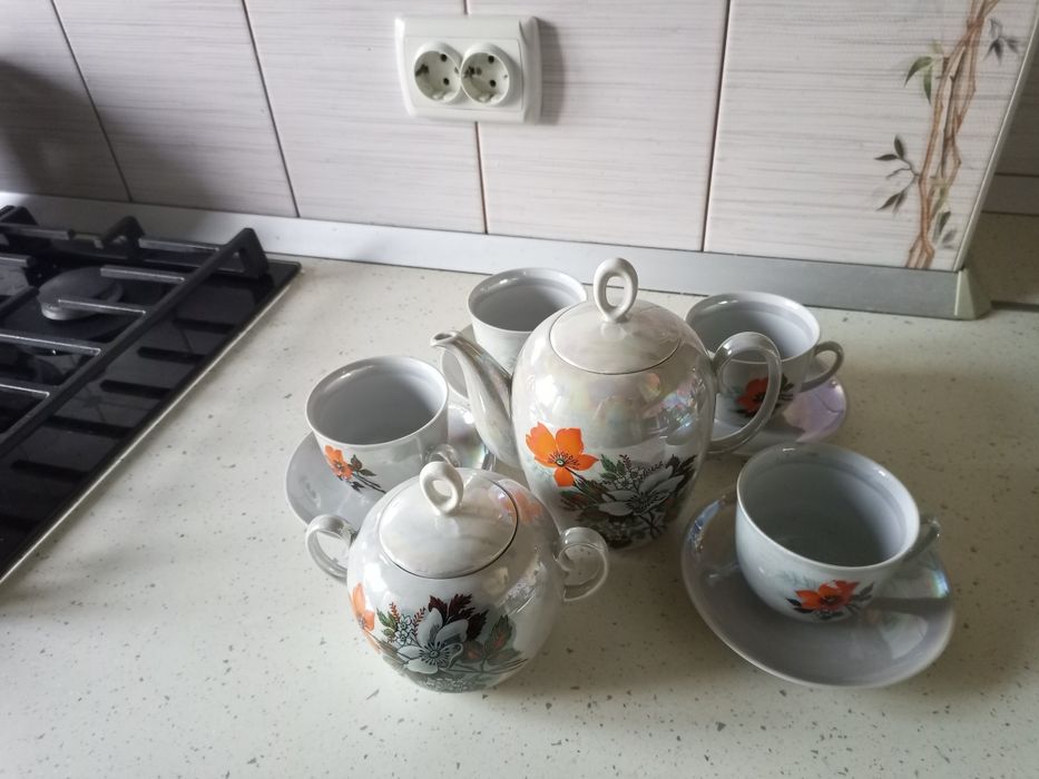 Продам чайный сервиз