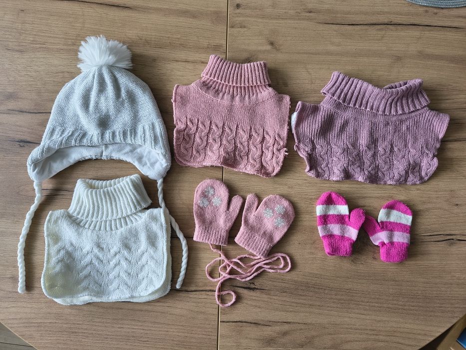 Zestaw czapka komin rękawiczki na jesień zimę rozmiar 6-12 miesięcy