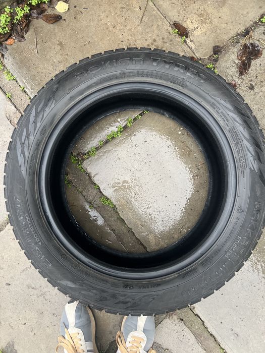 215/55R 17  продам