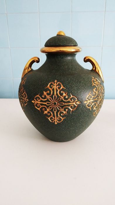 Jarra decorativa em vidro, e outros vintage.