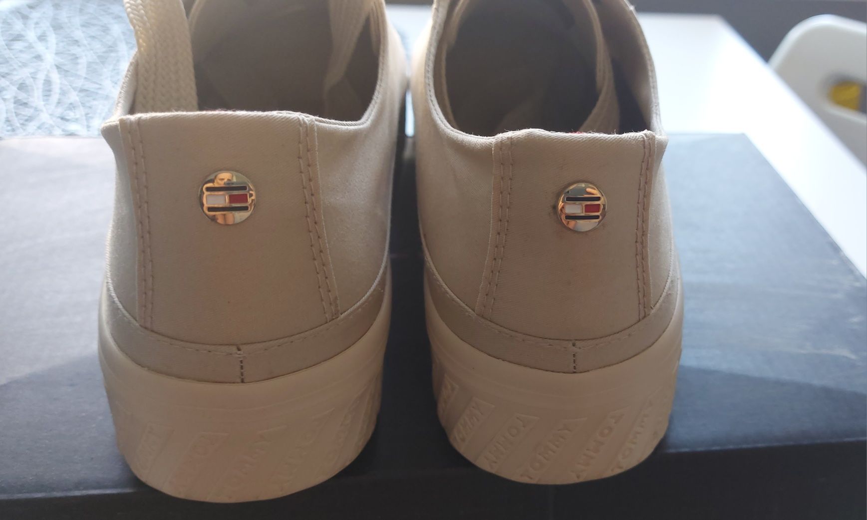 Trampki Tommy Hilfiger Nowe 39