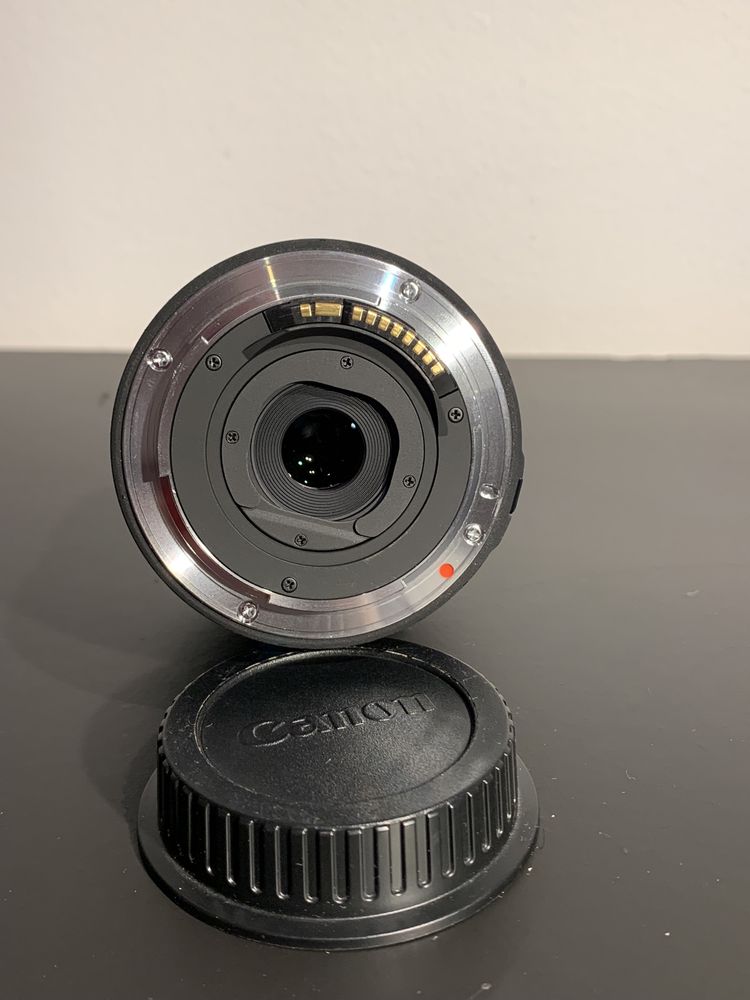 Objetiva Sigma 8mm montagem Canon
