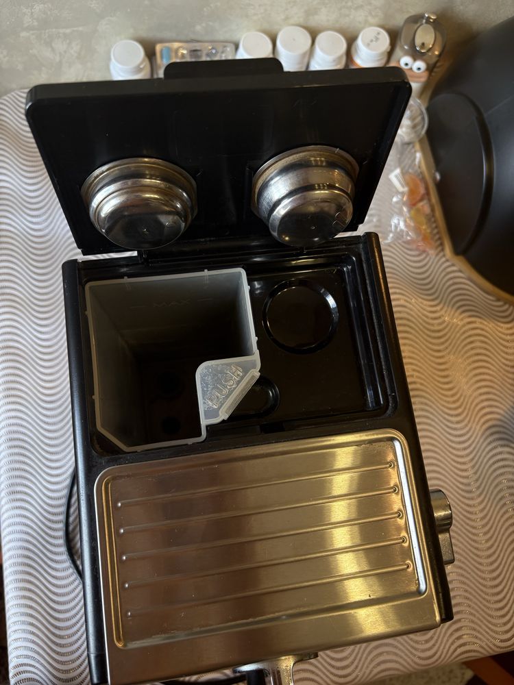 Кавоварка Delonghi