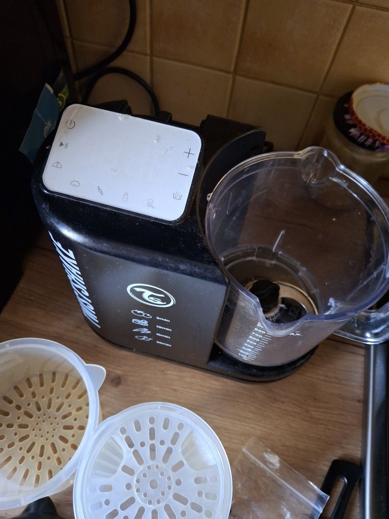 Sterylizator podgrzewacz Robot parowar blender Twistshake