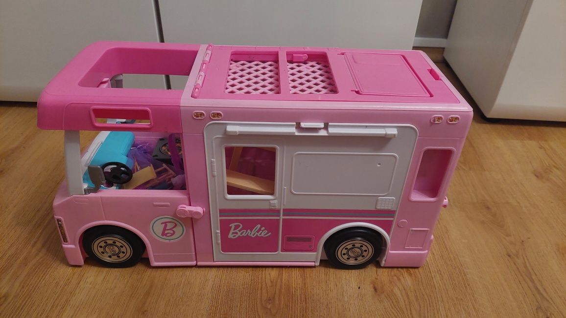 Kamper Barbie 3w1 GHL93