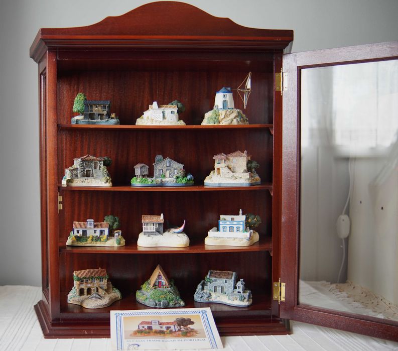 Casas Tradicionais Portuguesas - Colecções Philae