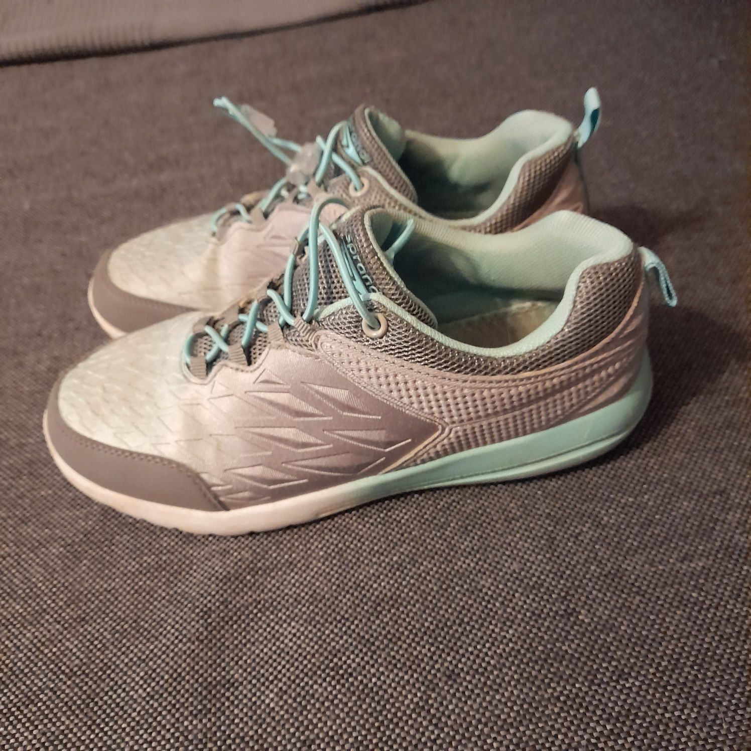 Adidasy damskie, buty do biegania