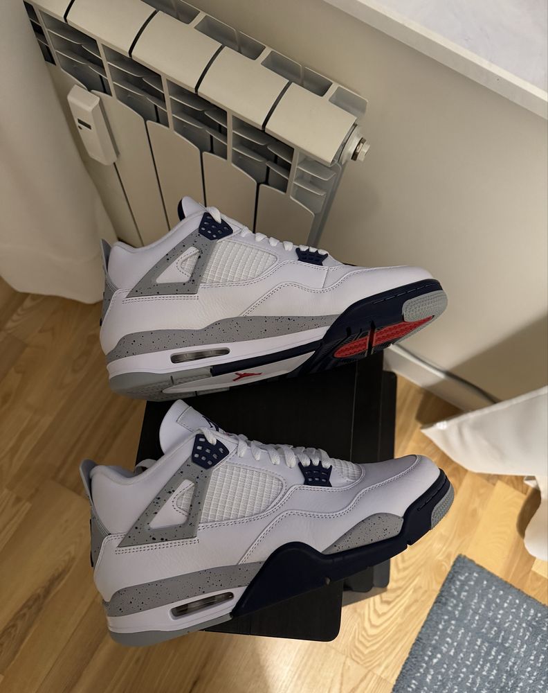 Air Jordan 4 “Midnight Navy”