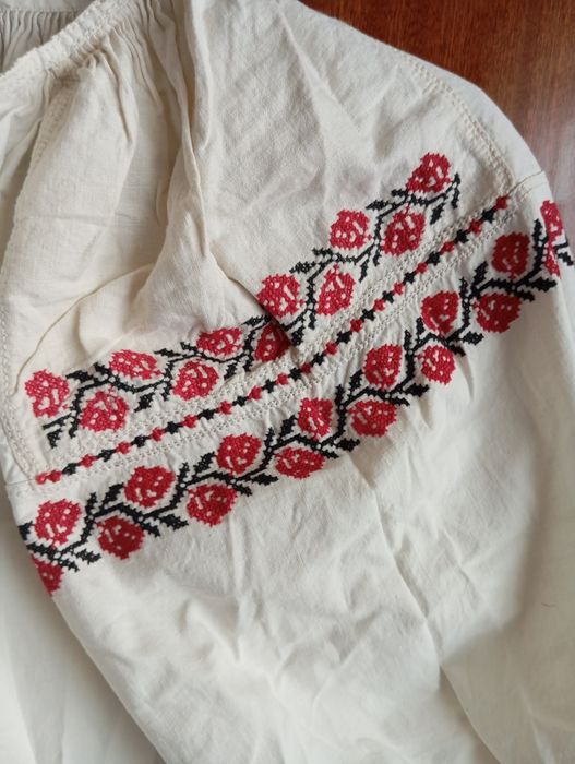 Плаття вишите старинне