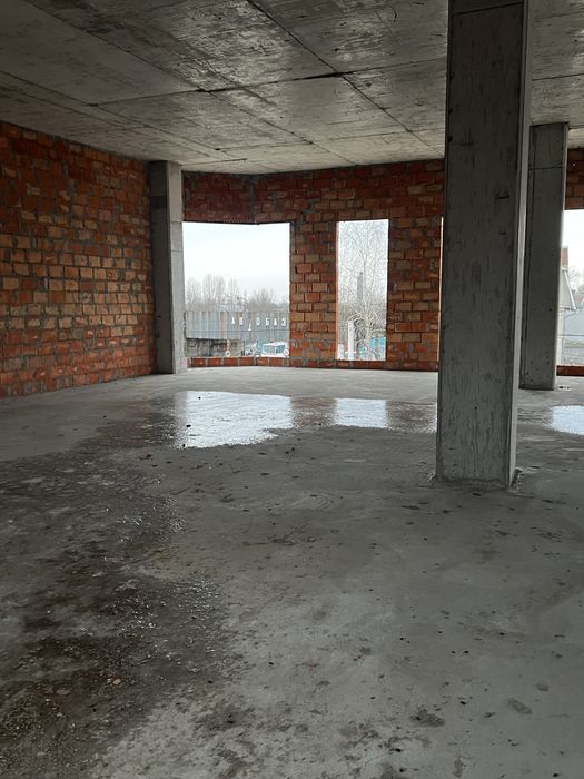 Боярка продаж будівлі Фасад 500квм + парковка