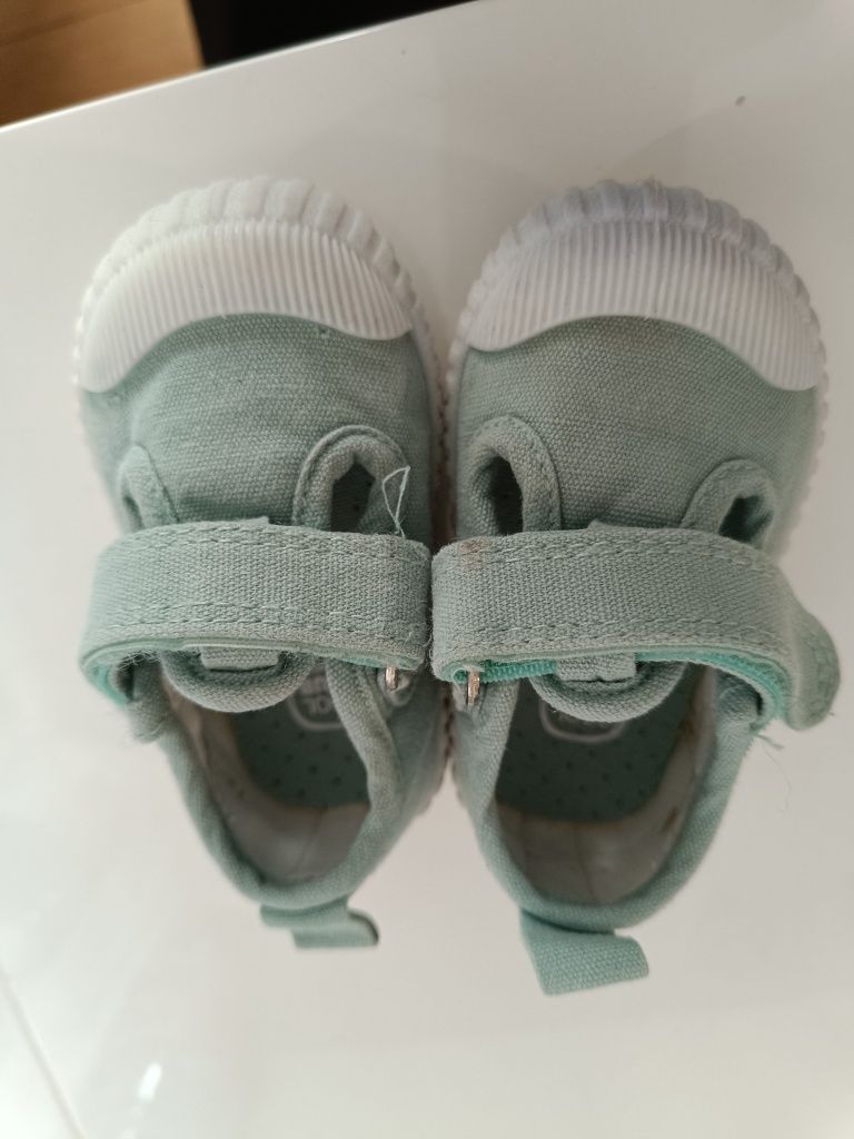 Buty dla chłopca niemowlaka