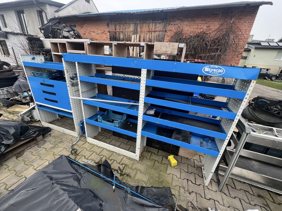 Zabudowa na busa serwisowa, regały, szafki, różne patrz zdjecia