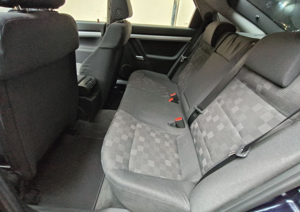 Opel Vectra 1.9 GTC Plus 150cv apenas 200 mil kms