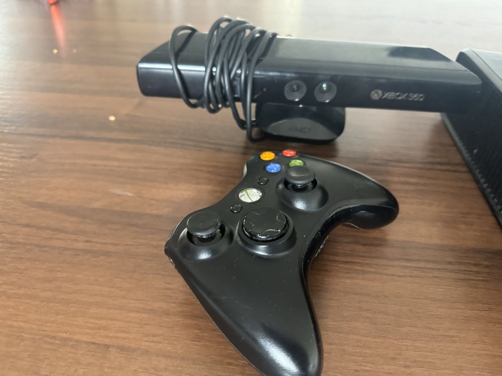 Xbox 360 , Pad plus Kinekt