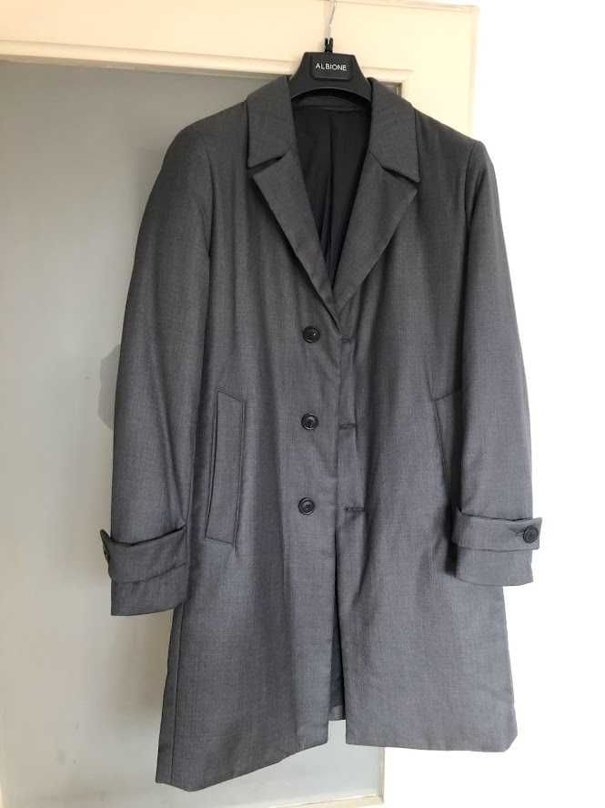 Nowy płaszcz Albione George r 46/176