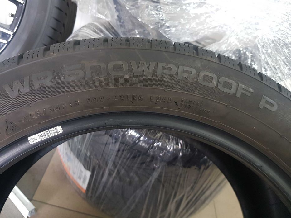 Opony zimowe 225/50R18  Nokian  Toyota CHR