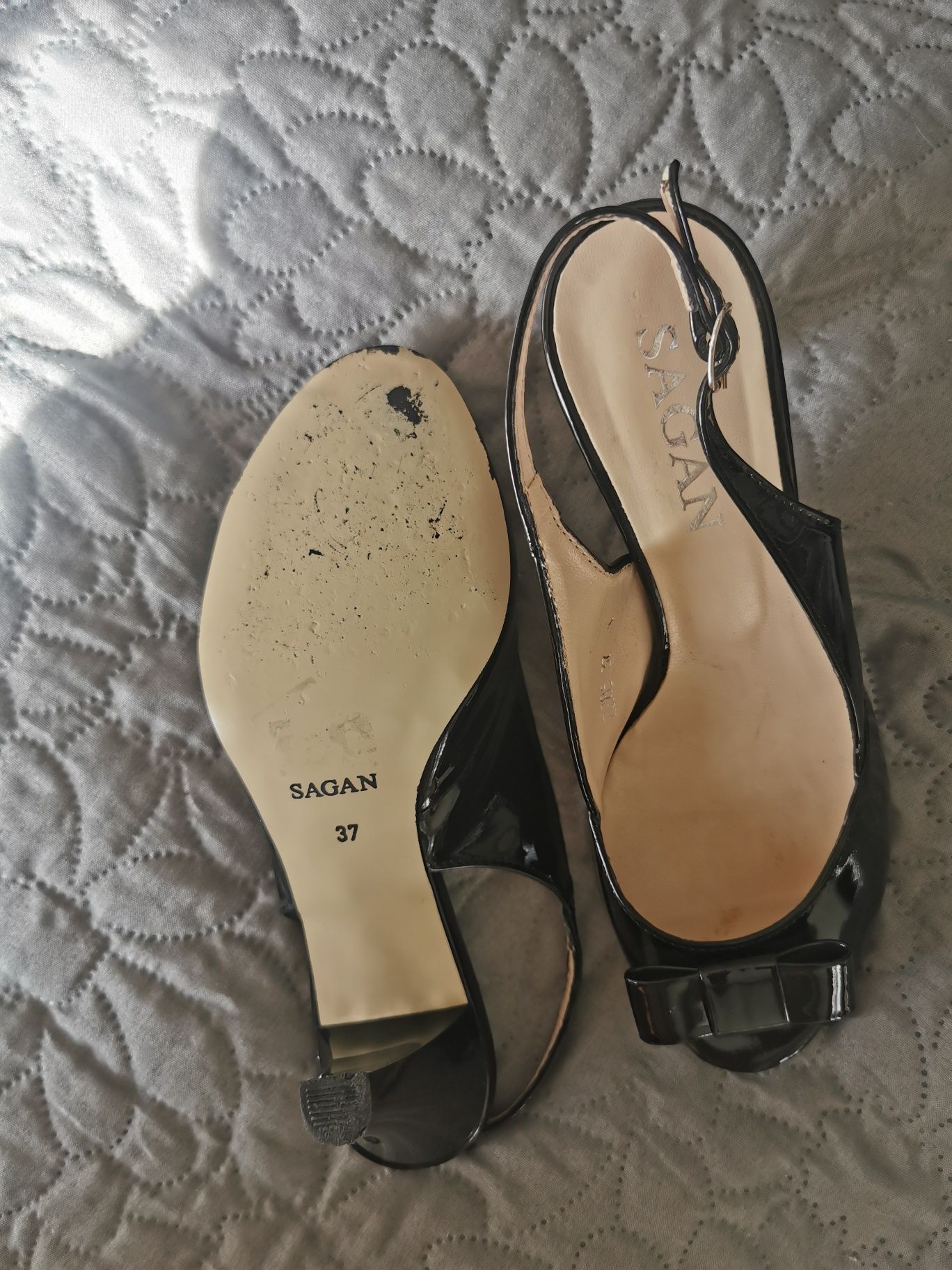 Buty na obcasie r. 37 Sagan
