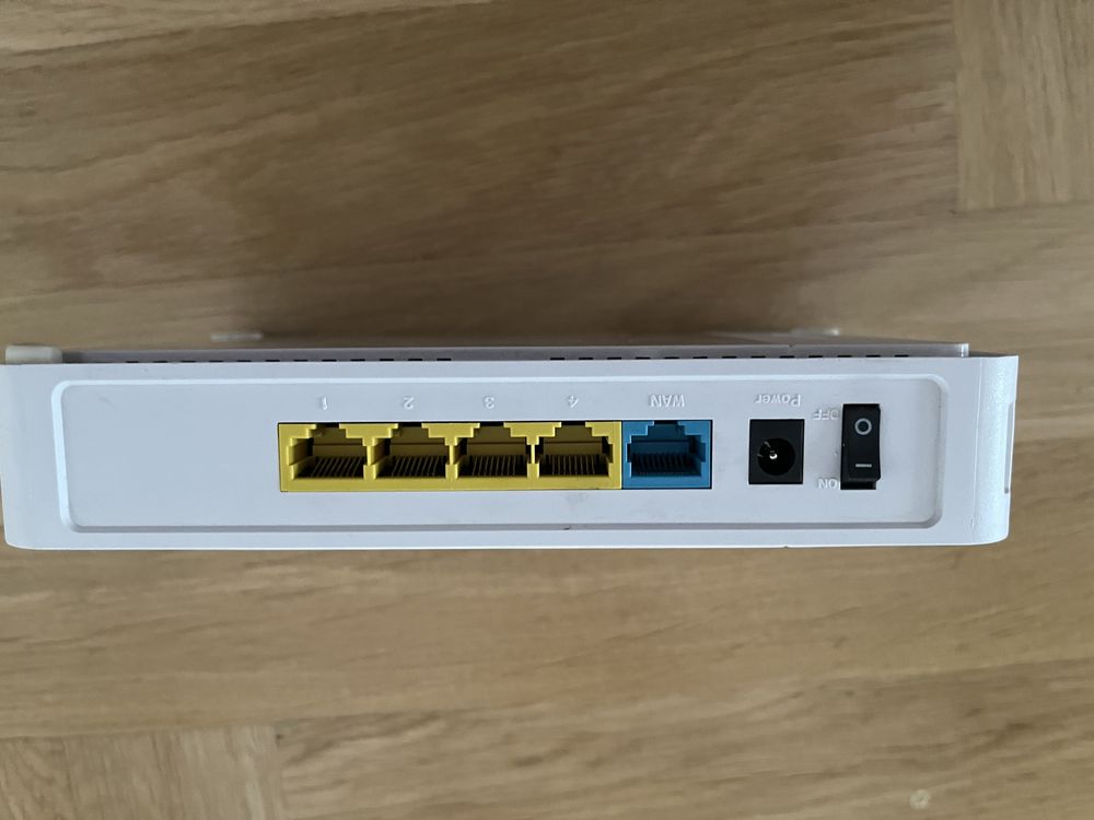 Router Wi-Fi Gigabit Sitecom WLR-4004v1003 N300