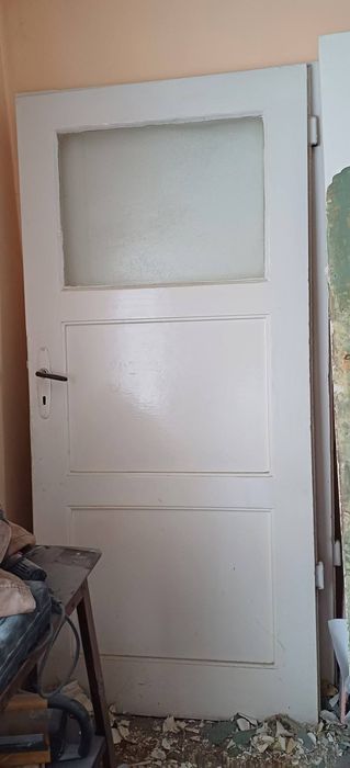 Stare, drewniane drzwi oddam