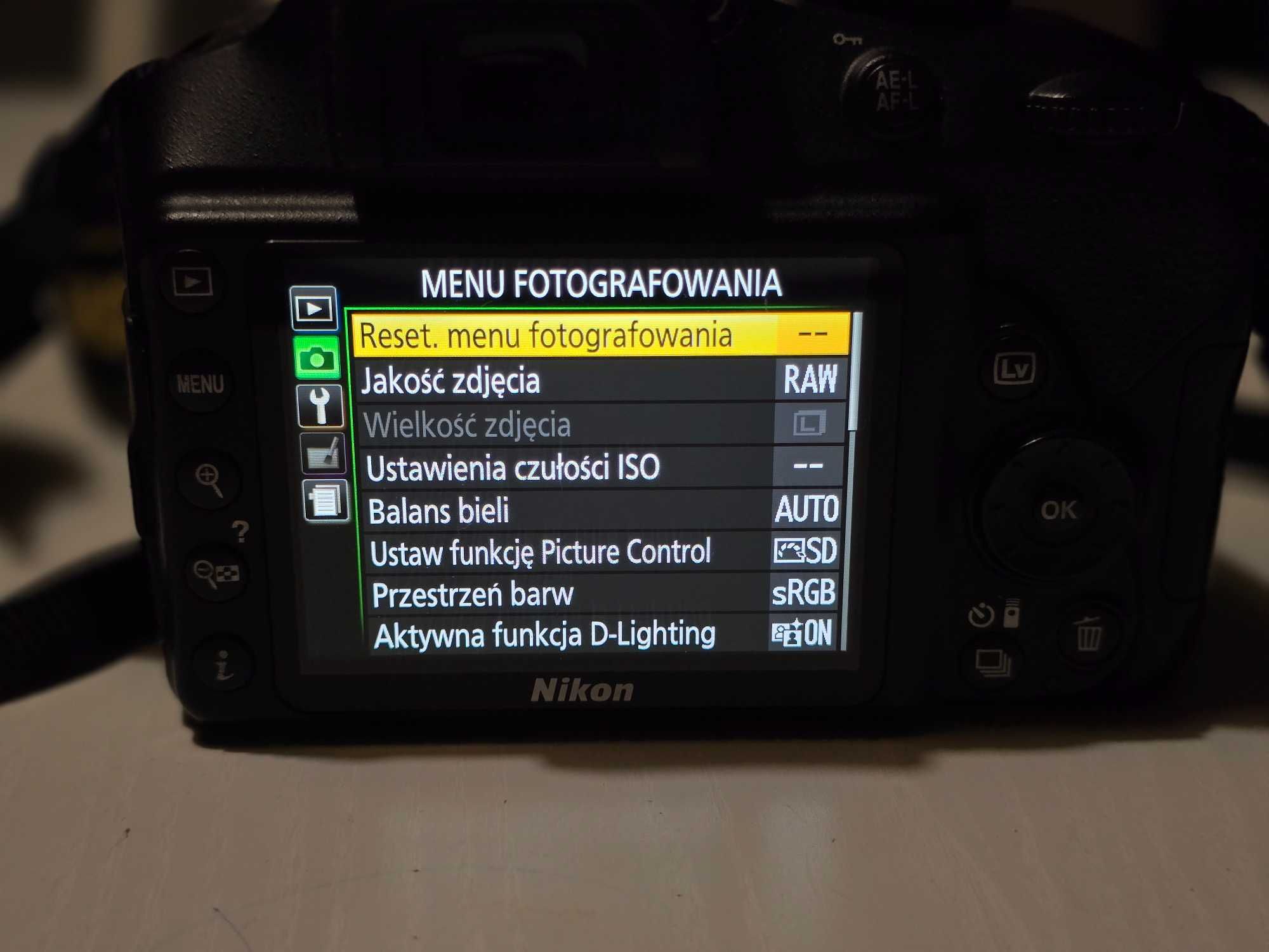 Lustrzanka Nikon D3400 okazja najtaniej mały przebieg