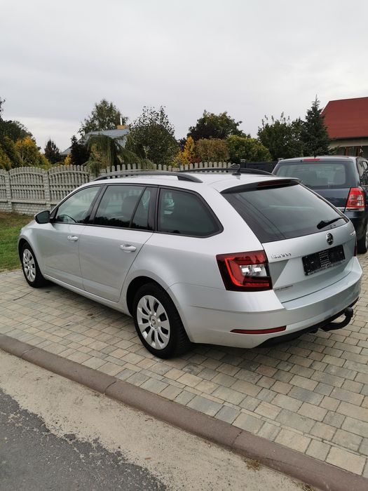 Skoda octavia 1.6tdi dsg duża navi