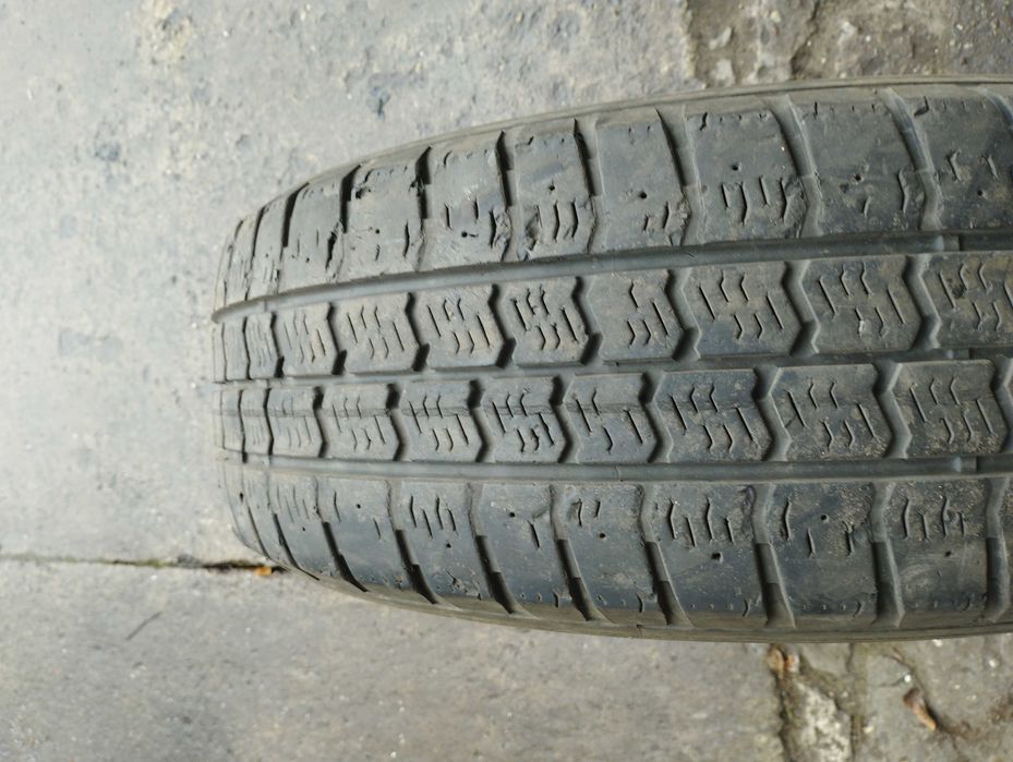 Opona pojedyncza Fulda Conveo Trac 2 215/65r16c 1szt pojedynka zima