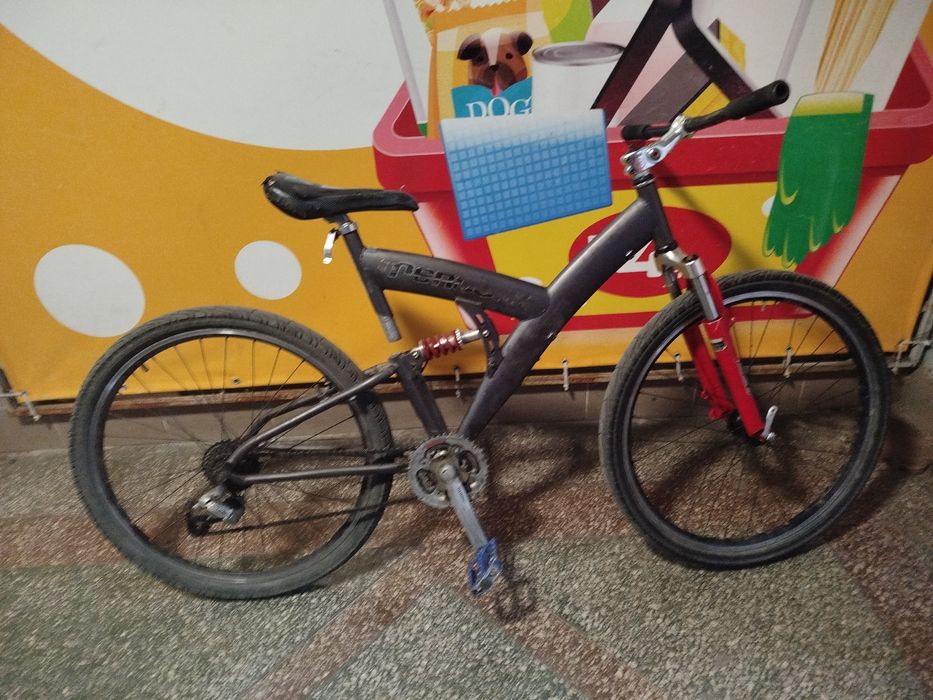 Обменяю,продаю велосипед,продаю без вилки, все работает,26 колеса