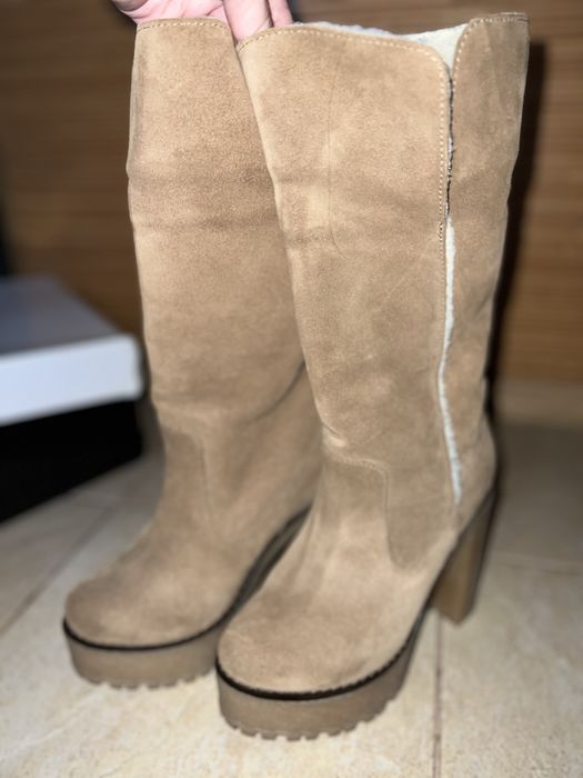 Зимові чоботи жіночі