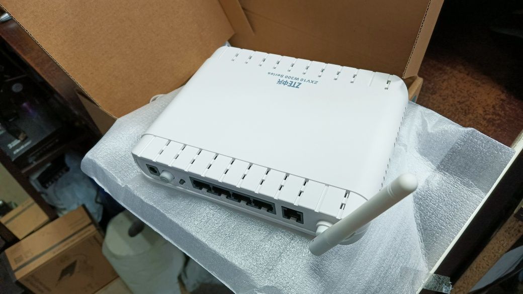 nowy Router neostrada netia adsl ZTE ZXV10 W300