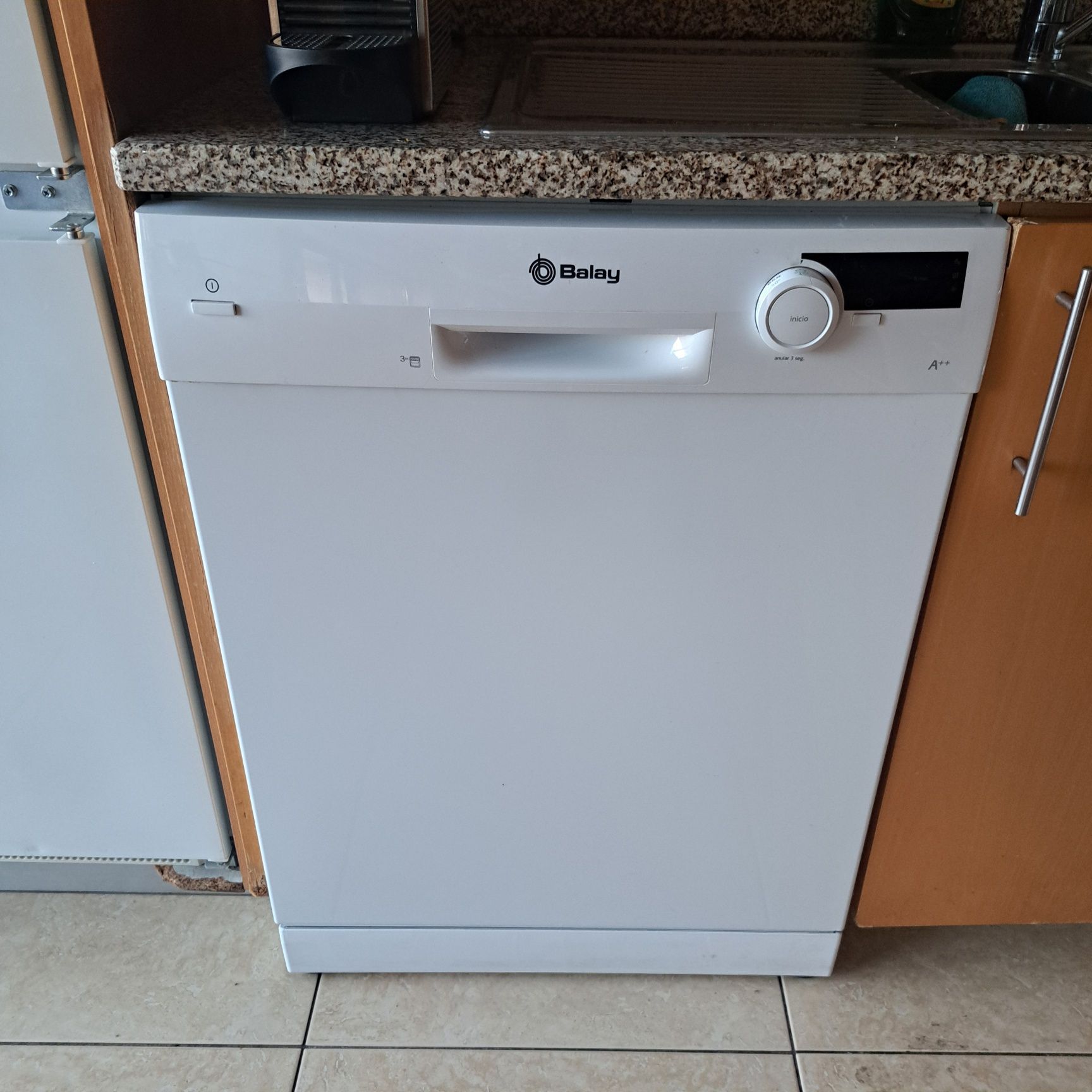 Máquina de Loiça Balay A++ com 3 Gavetas ( Talheres em Gaveta)