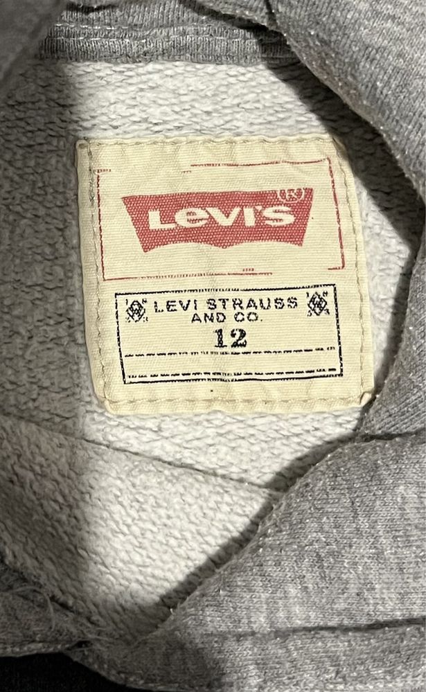 Кофта Levi’s у хорошому стані