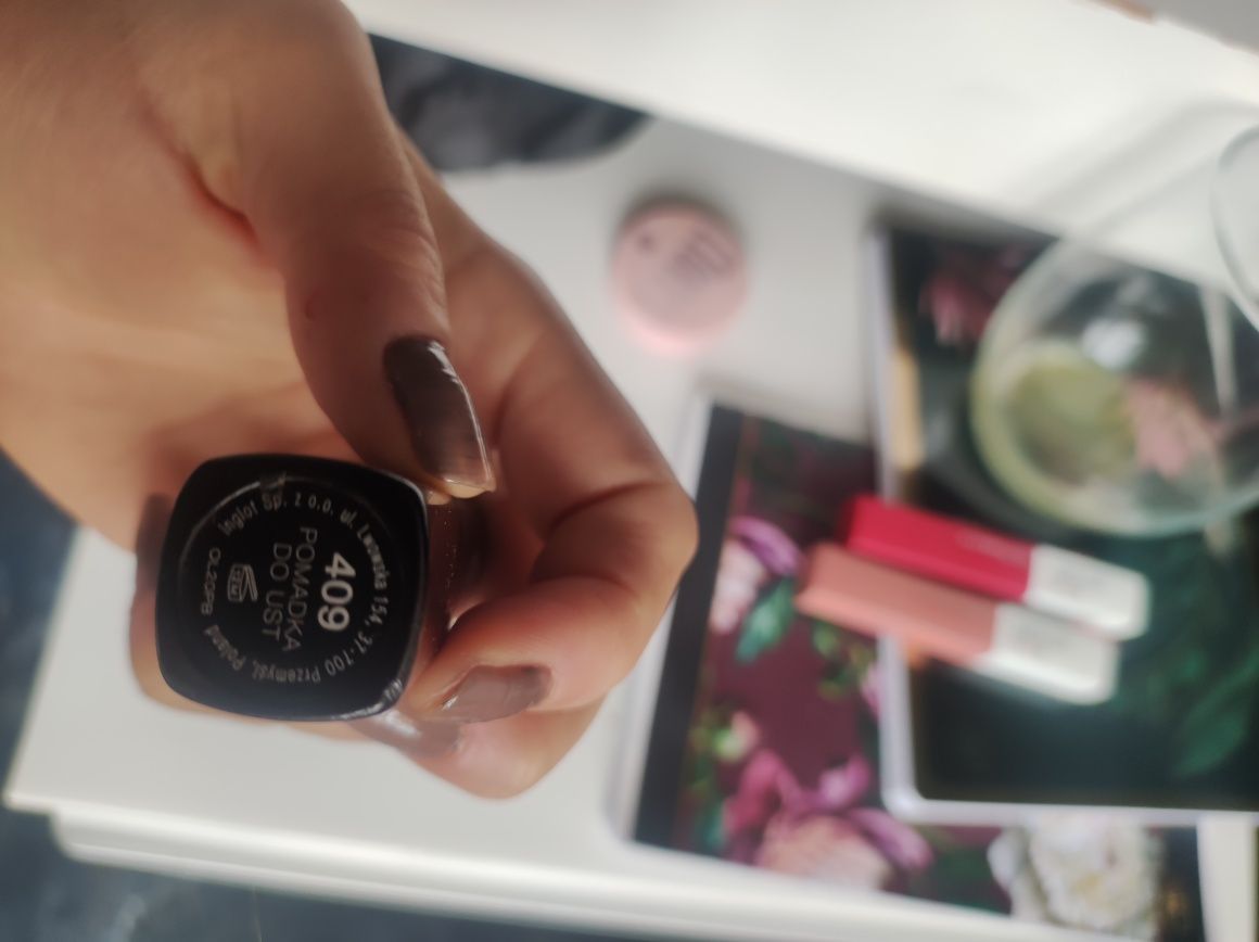 Inglot pomadka do ust matowa czerwień MATTE 409