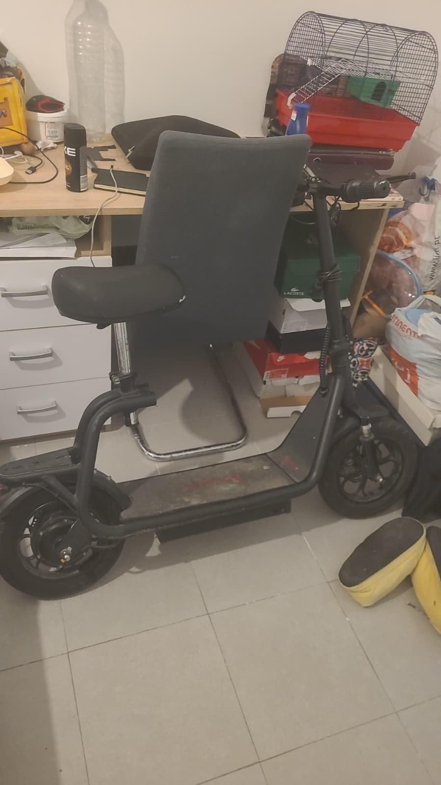 Vendo trotinete elétrica bogist m5 pro so falata lhe o carregador