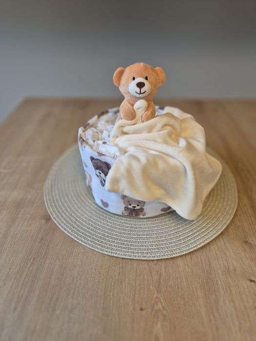 Tort z Pampersów-Baby Shower, narodziny dziecka, prezent