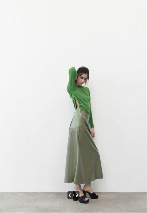 Стильний светр, светер, кофтинка Zara в насичено зеленому кольорі L