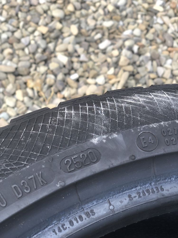 Continental Winter Contact (235/45/R18)