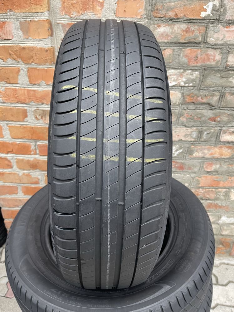 Резина Літо б/у Michelin 215/65R17