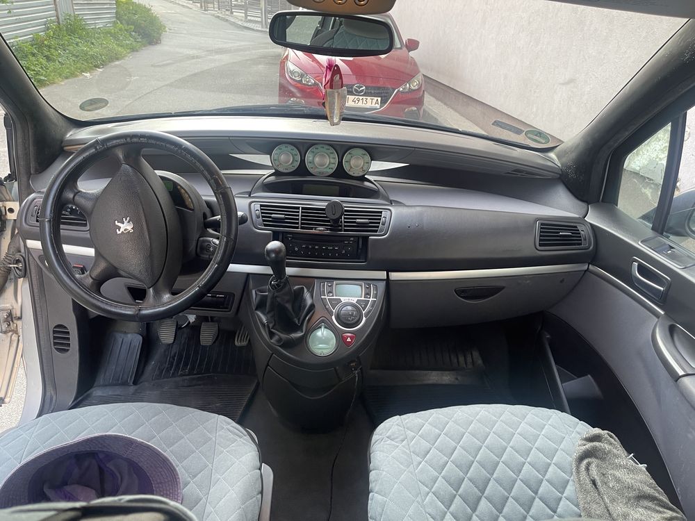 Peugeot 807, 2003 рік, двигун 2л. газ/бензин, механіка