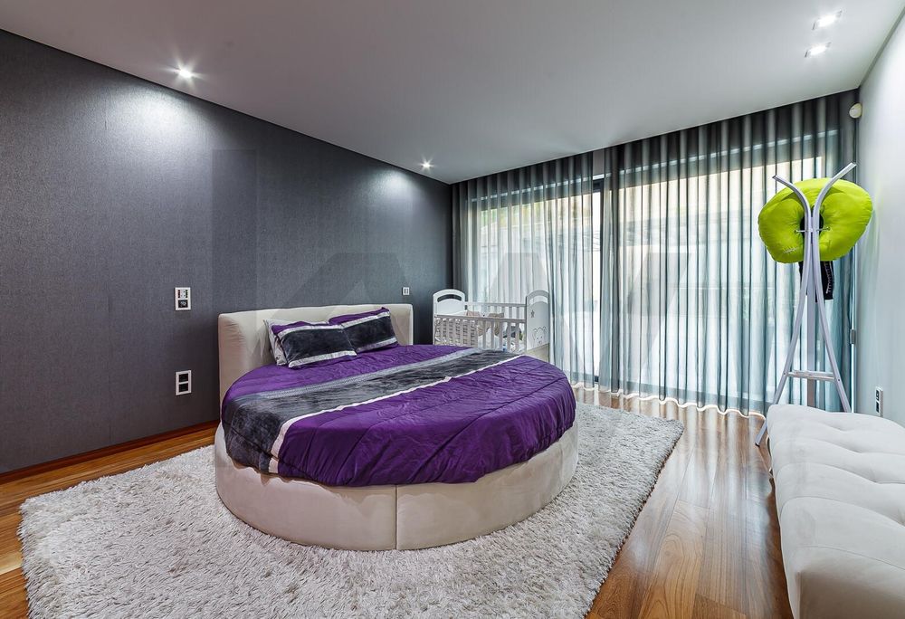 Moradia de luxo Milheiros de Poiares