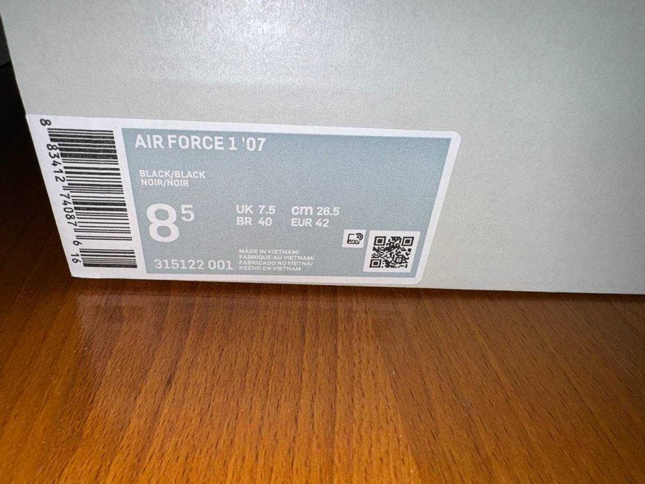 Nike Air Force 1 Black Low