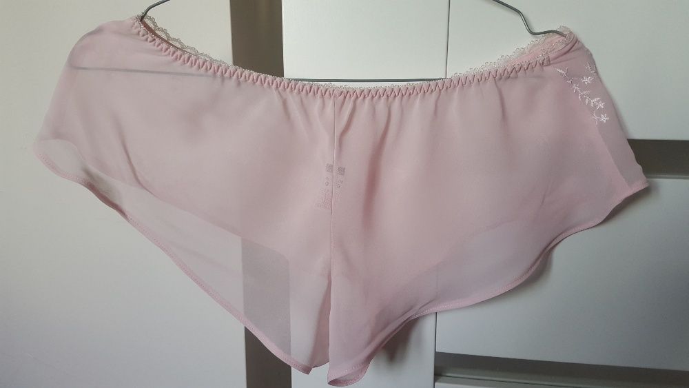 Komplet seksownej bielizny koszulka i majteczki firmy GEORGE rozm. 38
